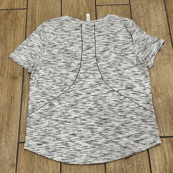 Lululemon Top Womens 8 Heather Gray Round Neck Stretch Active Gym Short Sleeve - Picture 2 of 6